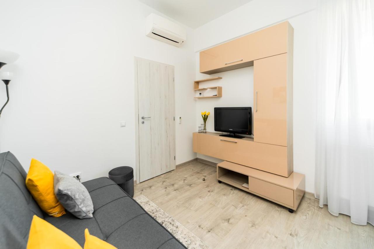 Panorama View Apartment 2Km To Palas Iasi Exterior photo